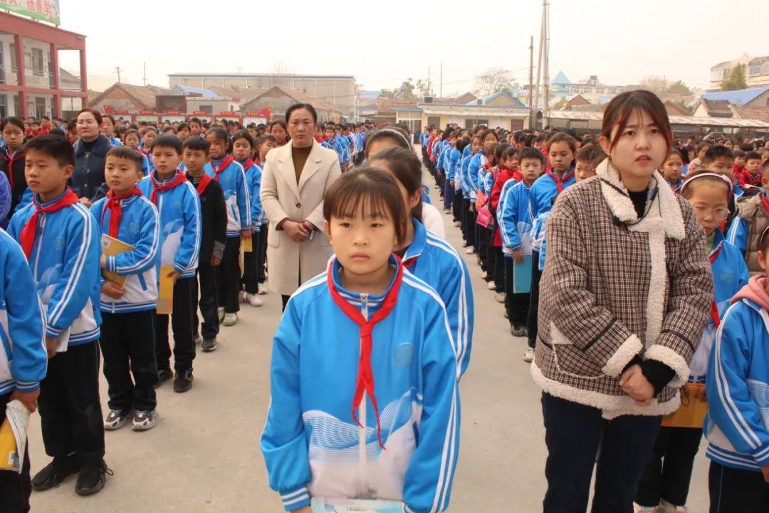 地震剛剛最新查詢,地震剛剛最新查詢，了解地震動(dòng)態(tài)，做好安全防范